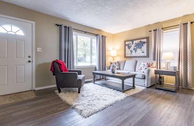 Walk to Notre Dame - Stay in Comfort!