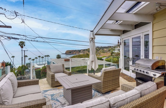 Walk to Private Beach: Rancho Palos Verdes Escape!