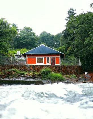 Water Vibes Mamalakandam