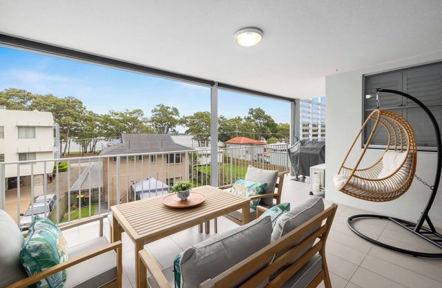 Water Views with a Splash of Luxury