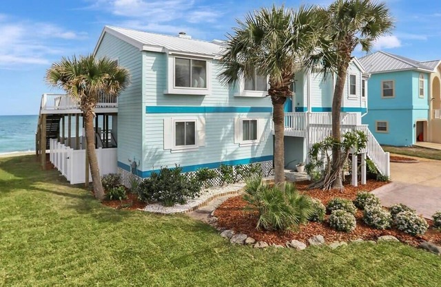 WaterColors - Wren Beach Rentals by Portoro