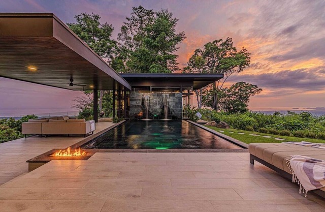Waterfall pool-Private-Amazing ocean and sunset views-Wildlife