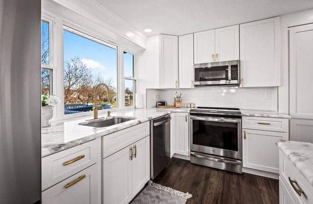 Waterfront 5 Bedroom Near BWI/Annapolis/Baltimore