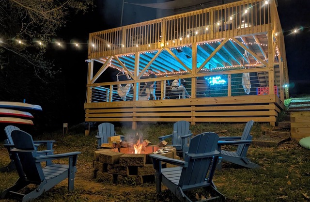 Waterfront House with Kayaks, Firepit, & Disc Golf