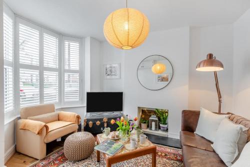 Waves End - Whitstable