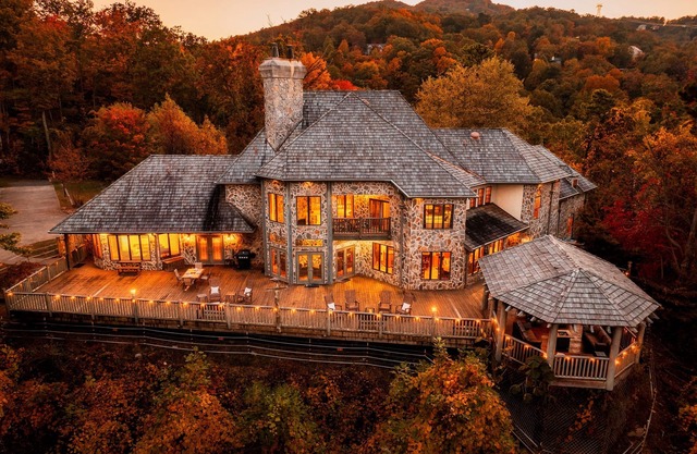 Wedding Venue! Estate w/View | FirePit | Hot Tub