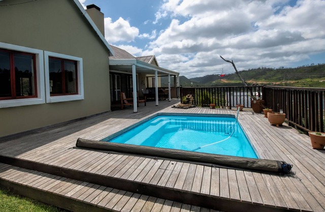 Welcome you to Hubert's Haus. Self-Isolate your family in peace and nature.