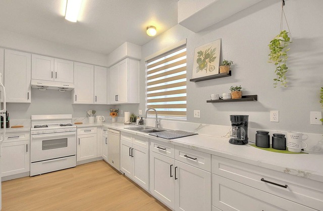 West Covina 5BR/3BA/Near LA/Arcadia/Disneyland