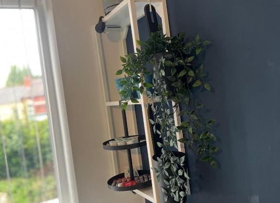 West Midlands Studio, Sleeps 2 People With FREE Parking