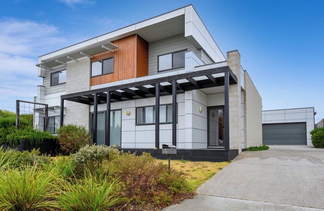 Whales & Wombats.Stay 5 nights & pay for 3 Winter Promo