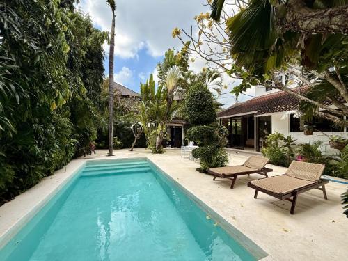 White Orchid Villa Seminyak, close to Legian