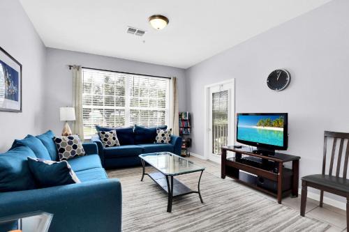 Windsor Palms 205