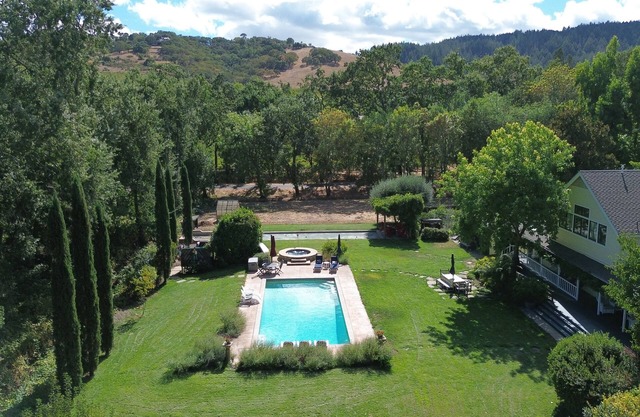 Wine Country Estate: Year-round Pool, Spa, Bocce, Exceptional Private Location