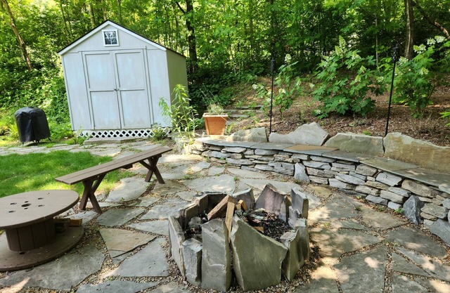 WNC oasis w/unique outdoor patio. Close to trails, waterfalls, more