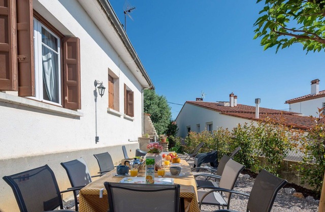 Wonderful private villa for 7 guests with TV and terrace