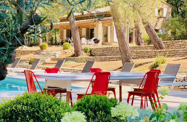 Wonderful villa with pool just next to "Bastide de Marie " ! luxe and quiet !