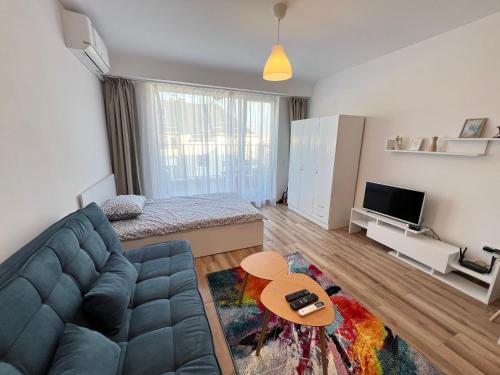 Wroclaw Colorful and Cosy Apt near UNSS and NSA w WiFi