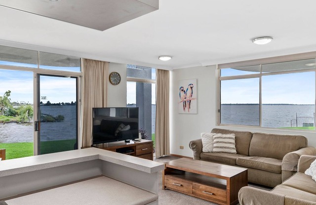 Yarrawonga Lakeside Apartment 41