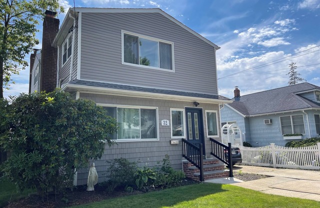 Your Farmingdale Escape: 5BR, 2BA Home with Backyard & Prime Location