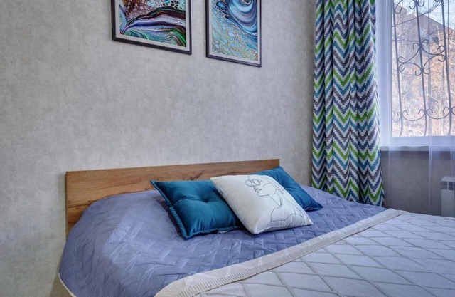 YourHouse на Толе би Весновка