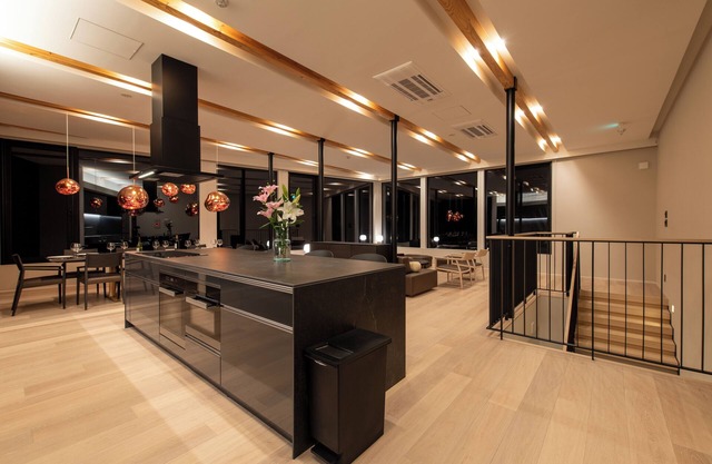 Yuki Sugi at Intuition