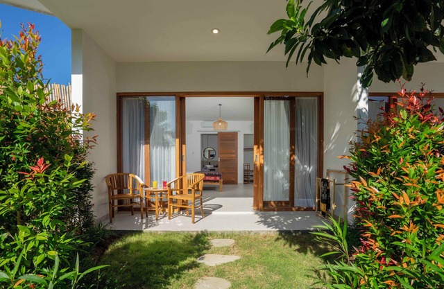 Zena Surf Suite
