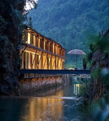 Zhangjiajie ZEN Retreat-Mini Forest Park,Affordable Luxury,200 Meters to Secret Hiking Route, River Tracing, Attraction Tickets Serivce in advance,Toursim Service& Free Shuttle to East Gate of Park, One Way Free Pick-up Service,Top Facility and New Hotel