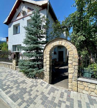 Zyma_Lito Guest House