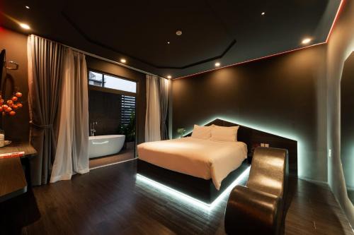 District 12 Hotel | Đào Tiên Hotel - Trường Chinh, Tân Bình