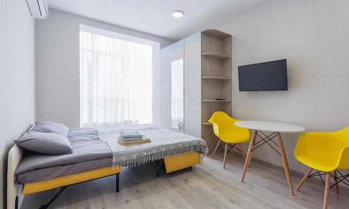 Pechers'kyi District Apartment | АКВАРЕЛЬ затишні смарти метро Видубичі
