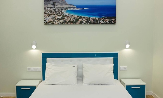 Varna Apartment | Апартамент Pink & Blue - 2BDR with Balcony - Wi-Fi