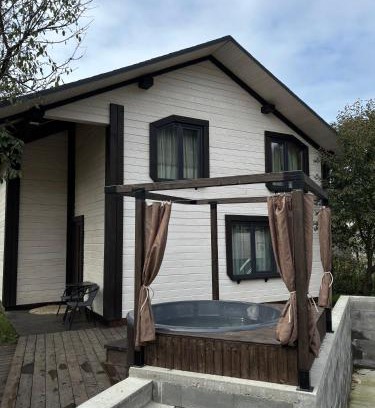 Mizhhirya House | Гія в Баню