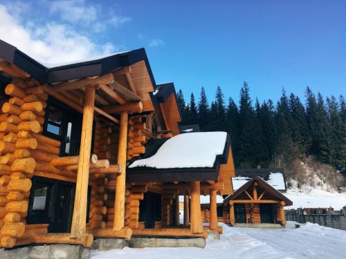 Tatariv Hotel | Зимова казка