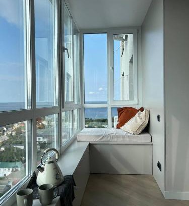 Cherkasy Apartment | Крута студія в самому центрі Черкас з панорамним видом на Дніпро, світло не вимикають!