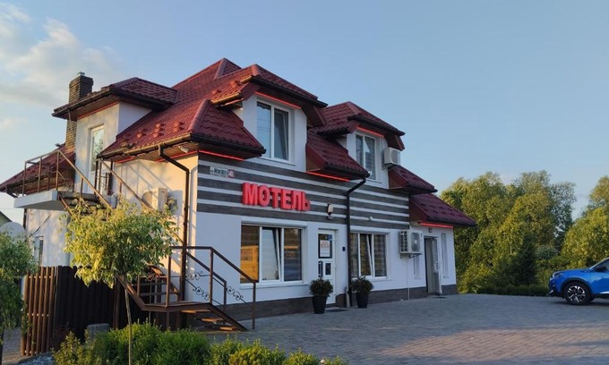 Yavoriv Hotel | Мотель "КАЛИНА"