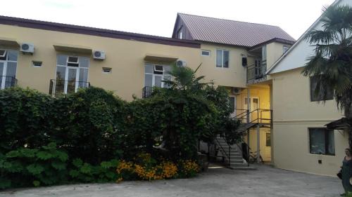 Kobuleti Bed & Breakfast | Отел Нана