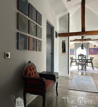 Ruse Center Apartment | Пространства за гости Синият час - апартамент The Glass Moon