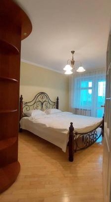 Lutsk Apartment | Трикімнатна Карпенка біля Порт-Сіті