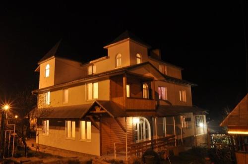 Yaremche Villa | Яблучко