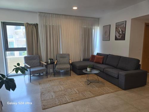 Herzliya Pituach Apartment | אוקיינוס במרינה הרצליה פיתוח