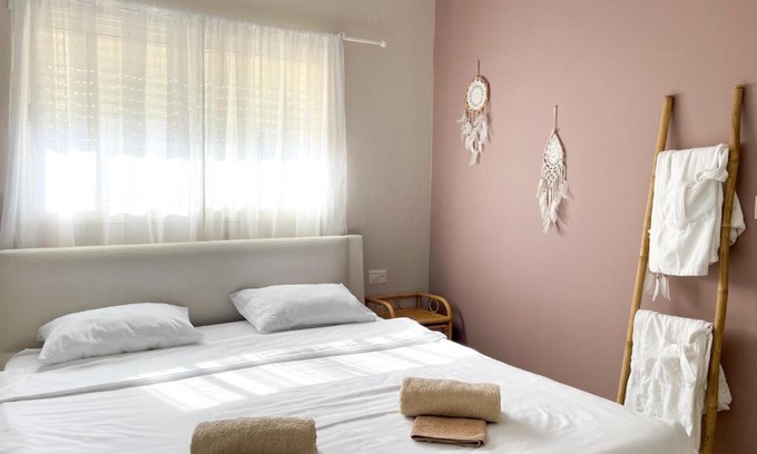 Bruchim Qela' Alon House | אל המעיין- נופש בקיבוץ הגושרים