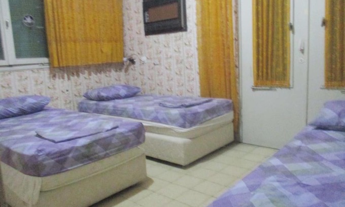 Kiryat Ata Apartment | דירת אירוח בצל האילנות