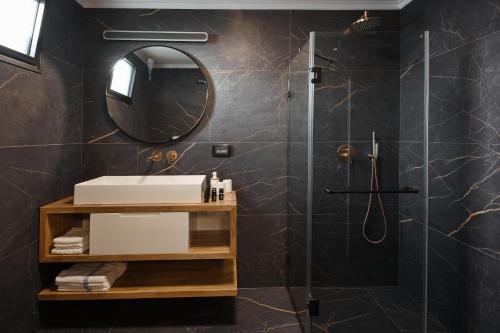 Ein Ya'akov Hotel | וילת קרטייה