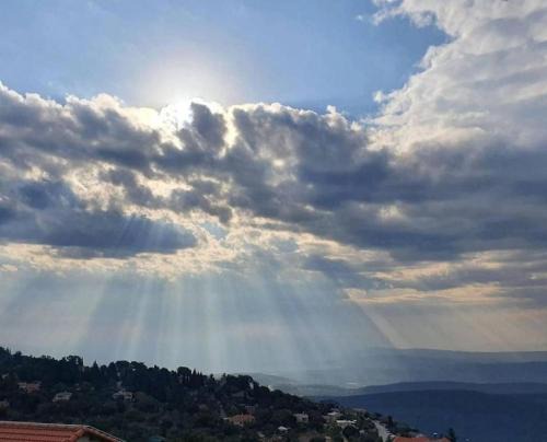 Merom HaGalil Ski Chalet | נוף כנרת -Sea of galilee view