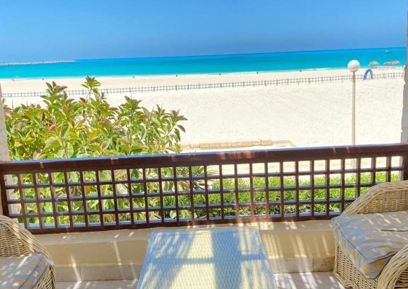 Alexandria - Mediterranean Coast Ski Chalet | اول صف على البحر مارينا الساحل الشمالي0 هـ