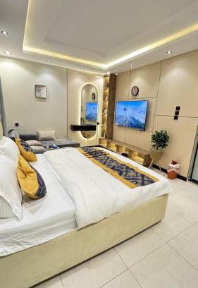 Ghirnatah Apartment | جلسة جانبية وسرير ماستر
