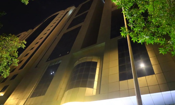 Al Aziziyah Hotel | فندق المختارون