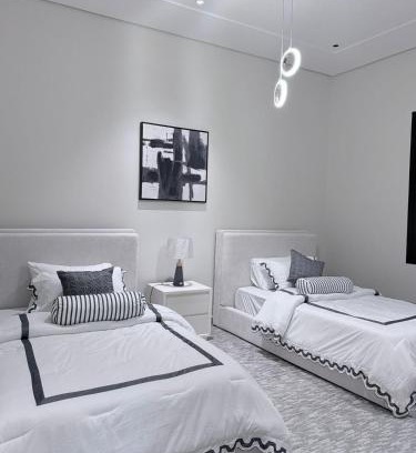 Al Wudayy Ski Chalet | منتجع دارك