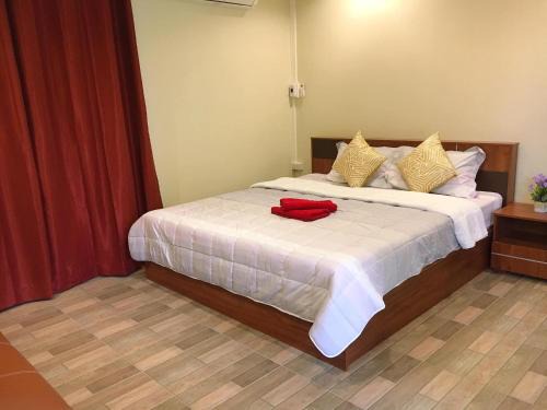 Ban Rai House | นพรัตน์การ์เด้นฮิลล์