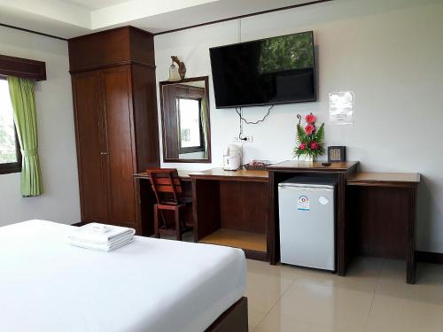 Nakhon Ratchasima Hotel | โรงแรมฟ้าพราวฝน Fah Proud Fon Hotel